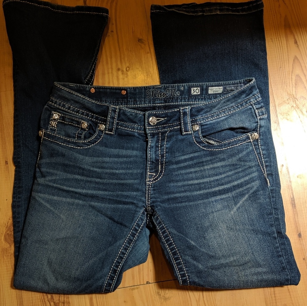 Bejeweled Miss Me jeans Size 30 - Picture 5 of 7